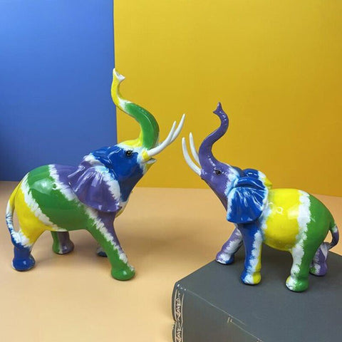 Statua moderna dell'elefante