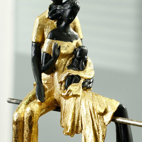 Scultura moderna di coppia
