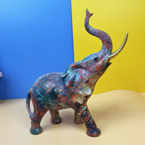 Statua moderna dell'elefante