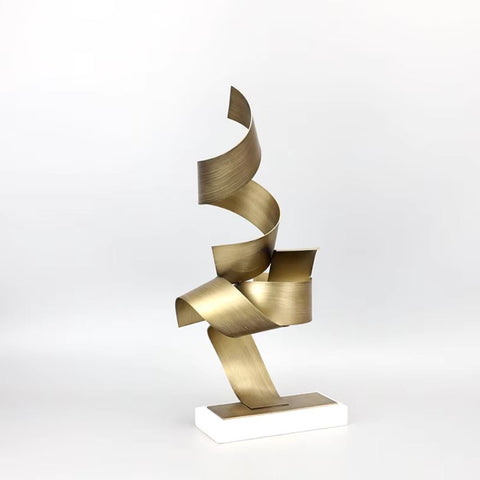 Scultura d'arte astratta in metallo dorato 40 cm