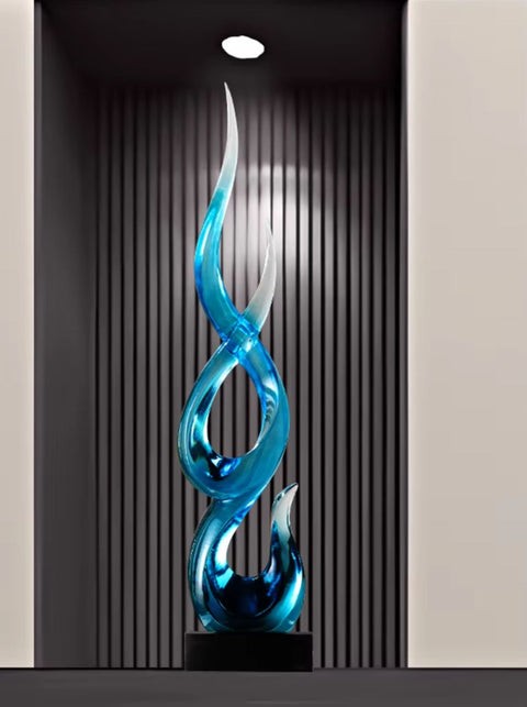 Scultura astratta in resina blu trasparente 67 cm