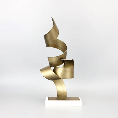 Scultura d'arte astratta in metallo dorato 40 cm