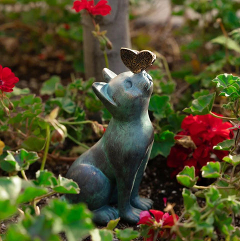 Statua di gatto da esterno con farfalla 20 cm