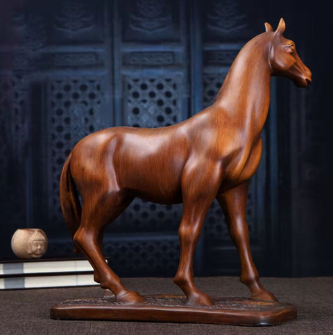 Scultura di cavallo in resina, finto legno, 36 cm