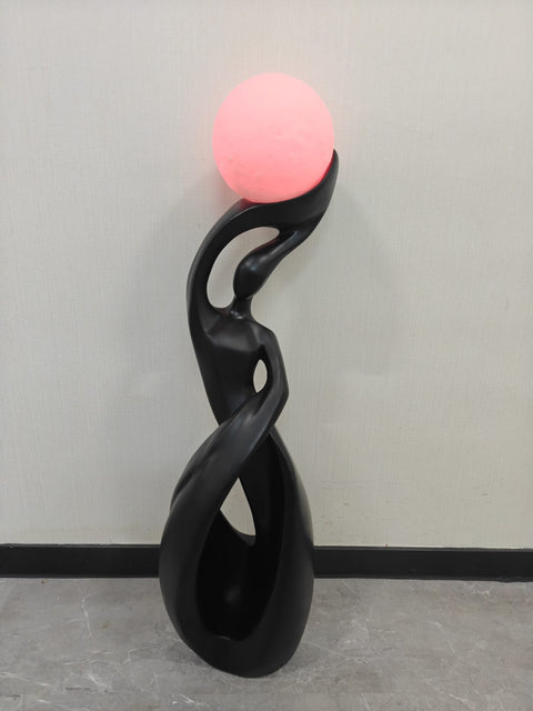 Statua astratta nordica nera 82 cm