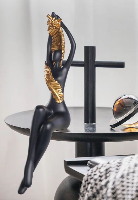 Statua di donna moderna in resina - nera 55 cm