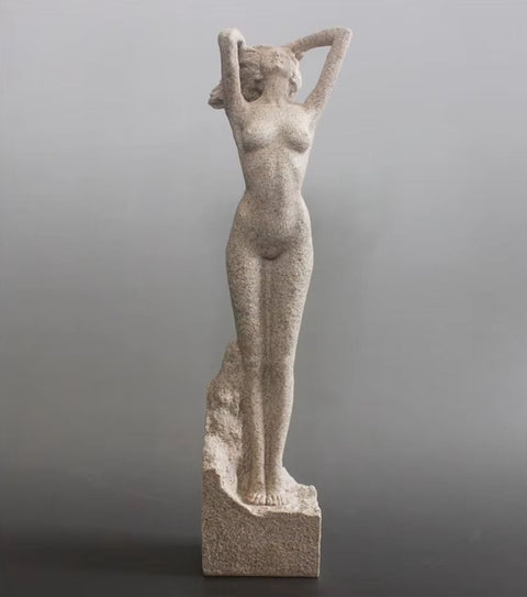 Statua di donna nuda in arenaria 32 cm