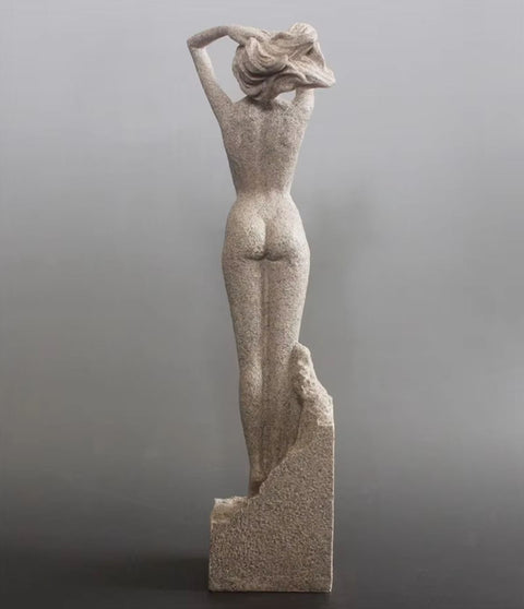 Statua di donna nuda in arenaria 32 cm