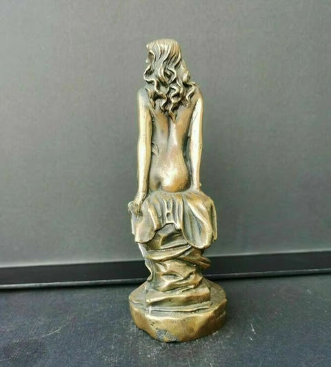 Statua di donna nuda in metallo 15 cm