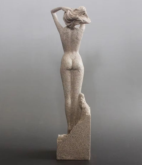 Statua di donna nuda in arenaria 32 cm