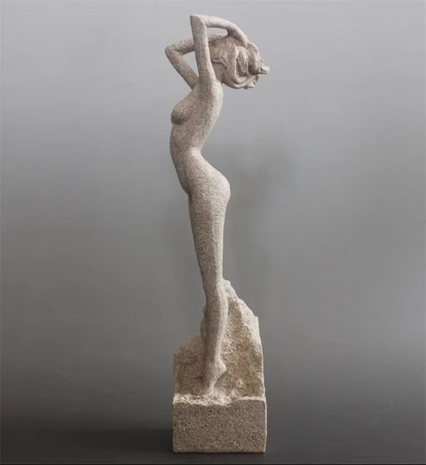 Statua di donna nuda in arenaria 32 cm