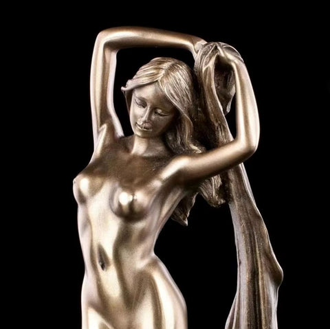 Statua di donna nuda 22 cm