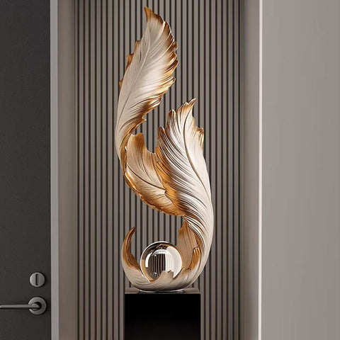 Statua di design con piuma bianca su base - 68 cm