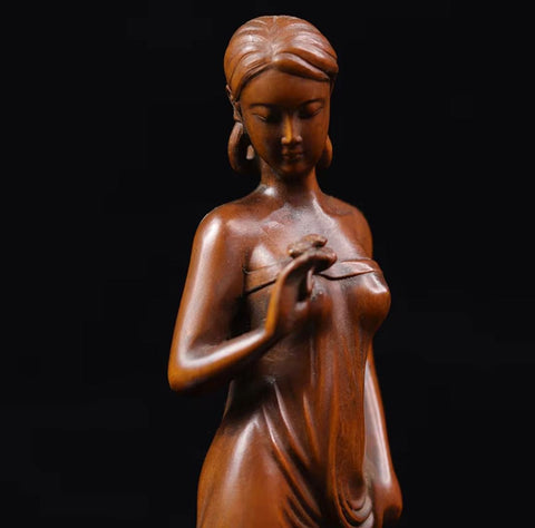 Statua donna in legno 20 cm