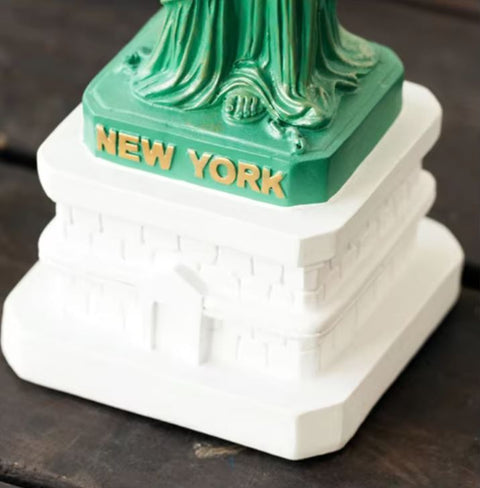 Statua della libertà realistica in resina 27 cm