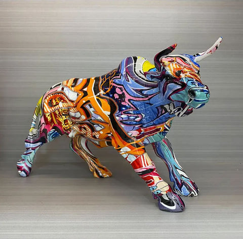 Statua toro in resina graffiti 18 cm