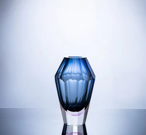 Vaso in vetro blu a forma di diamante 19 cm