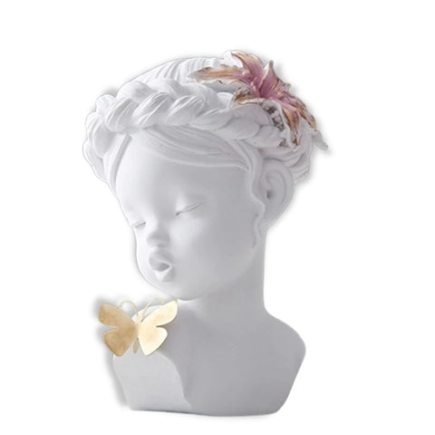 Statua di donna<br> Angelo e farfalla moderni