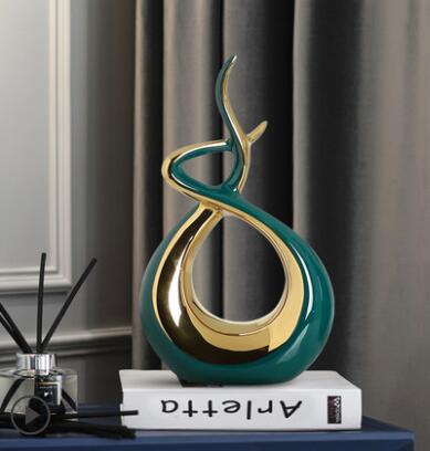 Scultura astratta<br> Abbraccio d'oro