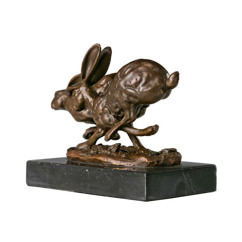 Scultura in bronzo di coniglio