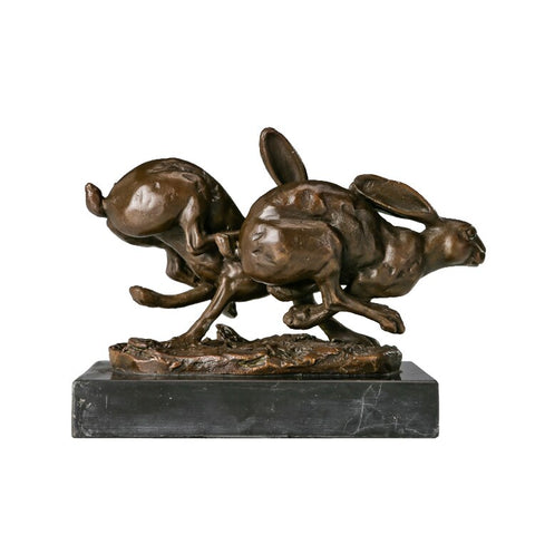 Scultura in bronzo di coniglio