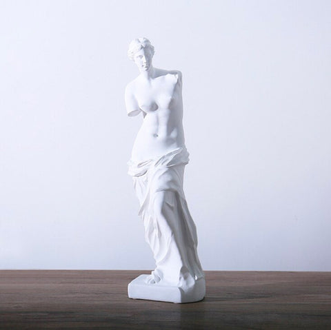 Statua della dea greca