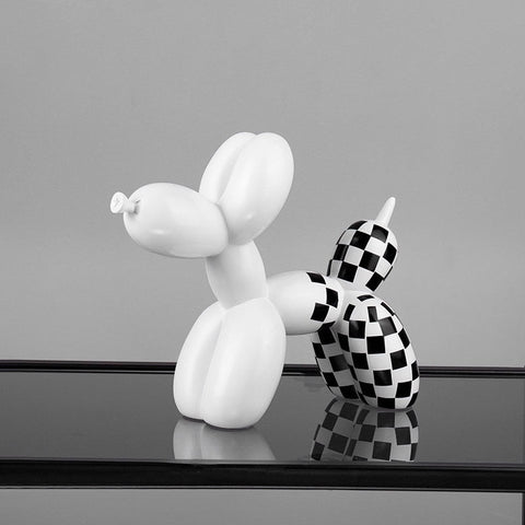 Statua del cane<br> Cane con palloncino a scacchi