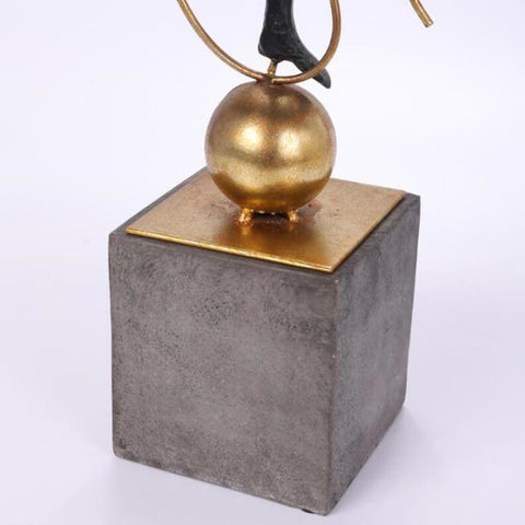 Statua di donna<br> Modello ginnasta 49/29/58 cm