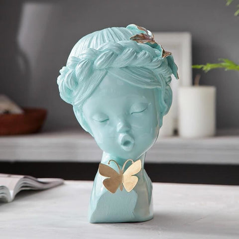 Statua di donna<br> Angelo e farfalla moderni